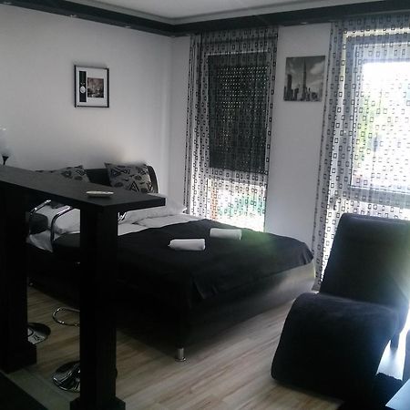Feszek Apartman Debrecen Rom bilde