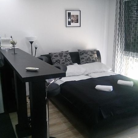Feszek Apartman Debrecen Rom bilde