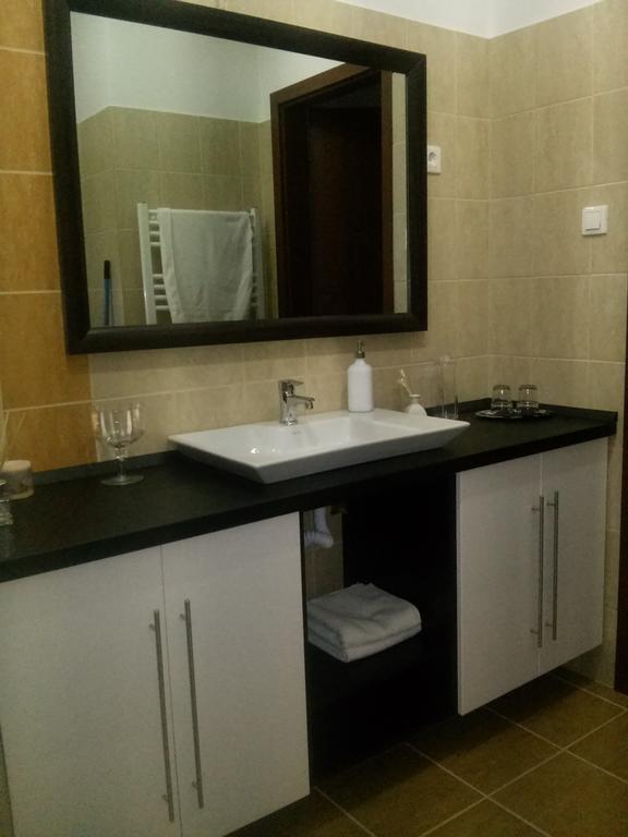 Feszek Apartman Debrecen Rom bilde
