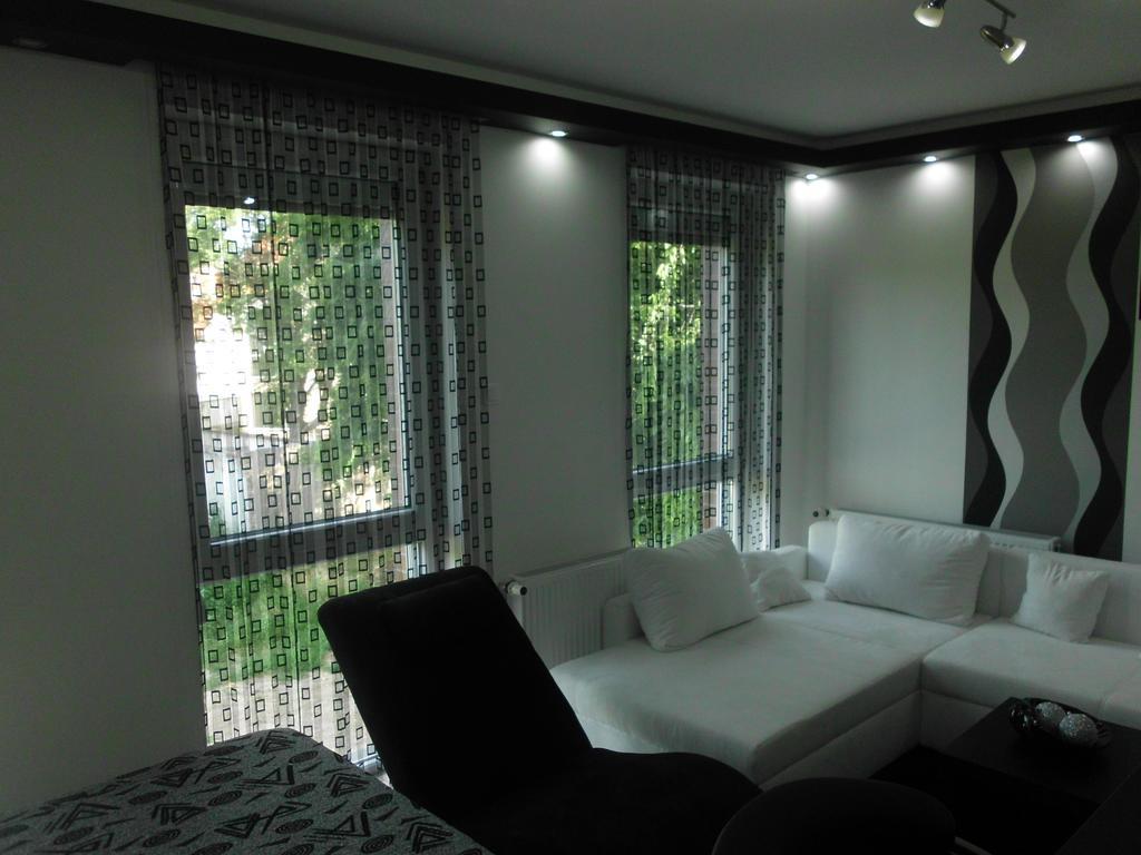 Feszek Apartman Debrecen Rom bilde